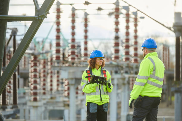 Best Local Electrician Companies  in Montclair, VA